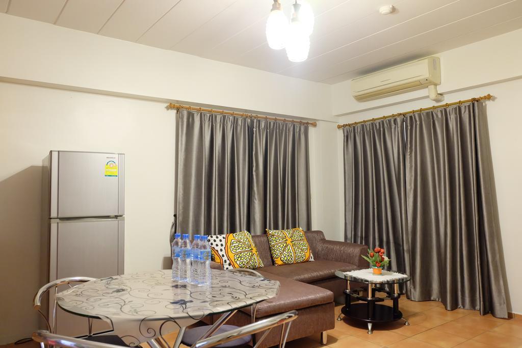 Lomsabai Apartments Bangsaen Εξωτερικό φωτογραφία