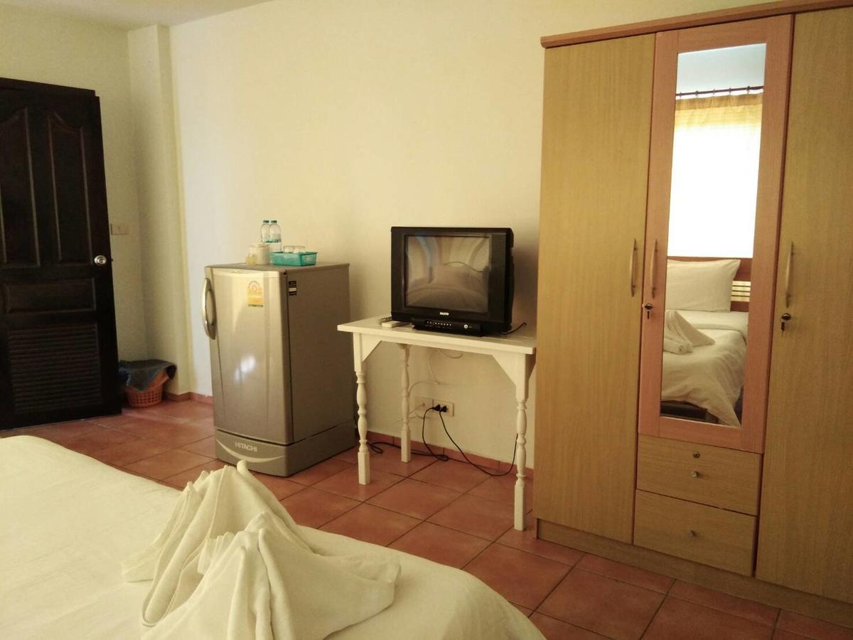 Lomsabai Apartments Bangsaen Εξωτερικό φωτογραφία