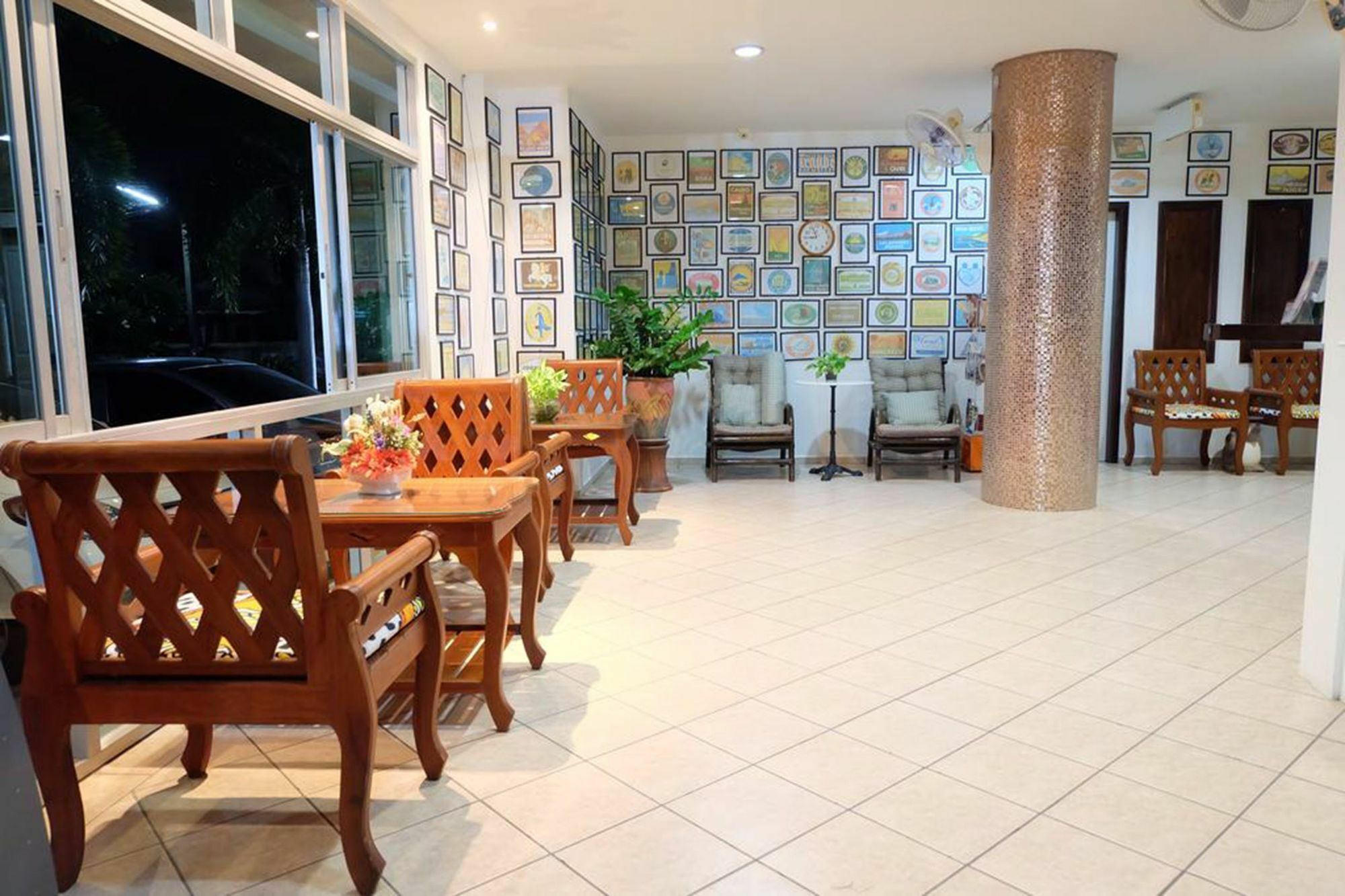 Lomsabai Apartments Bangsaen Εξωτερικό φωτογραφία