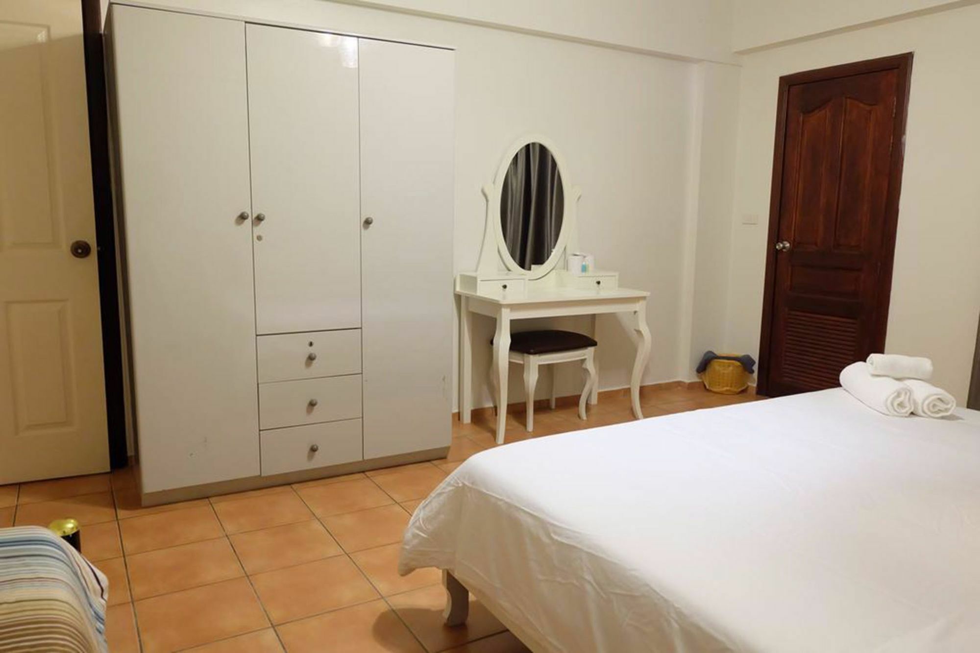 Lomsabai Apartments Bangsaen Εξωτερικό φωτογραφία