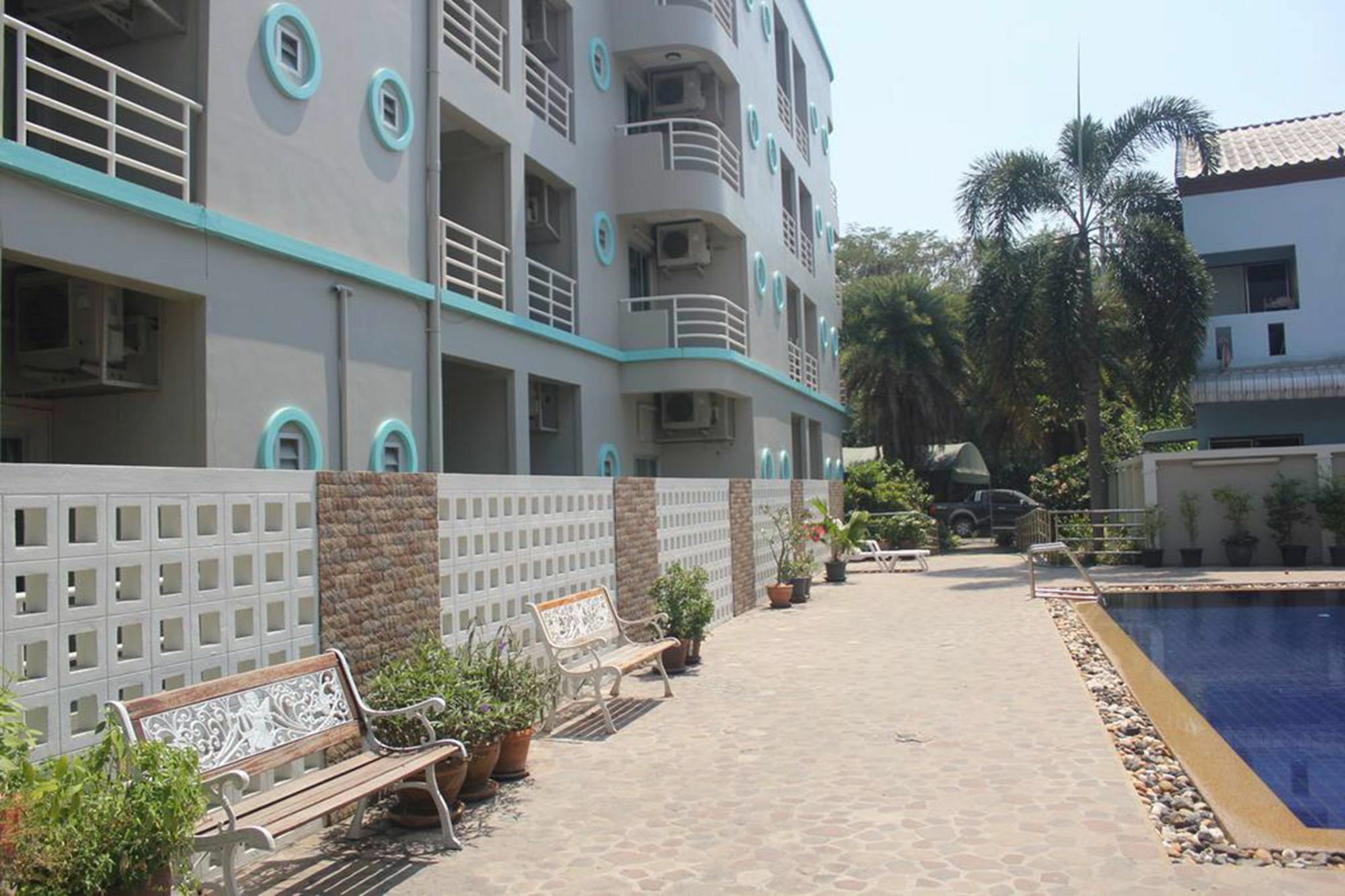 Lomsabai Apartments Bangsaen Εξωτερικό φωτογραφία